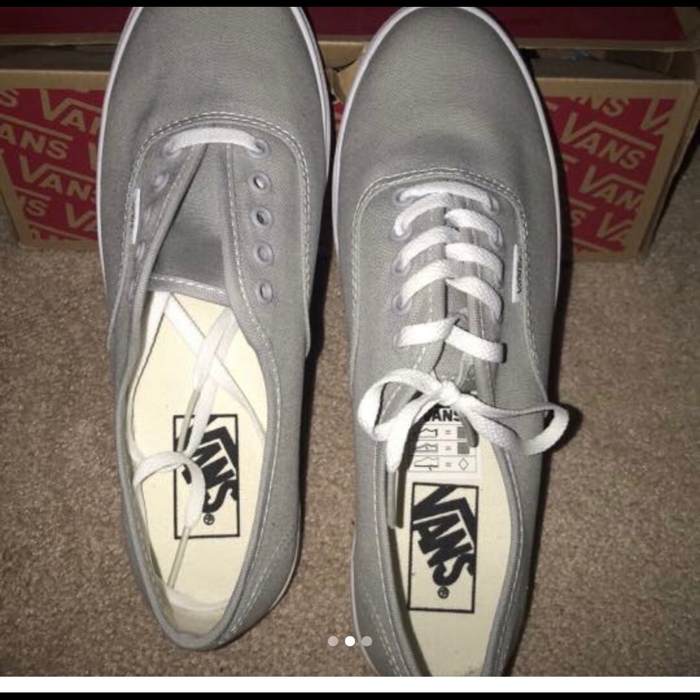 NWT Vans shows, women size 8